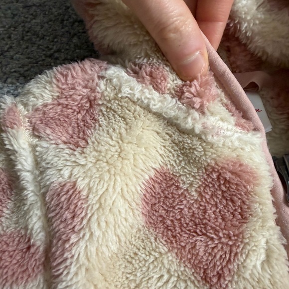 Hanna Andersson Print Recycled Marshmallow Fleece Jacket in Oat Hearts Size 2T - Picture 5 of 15